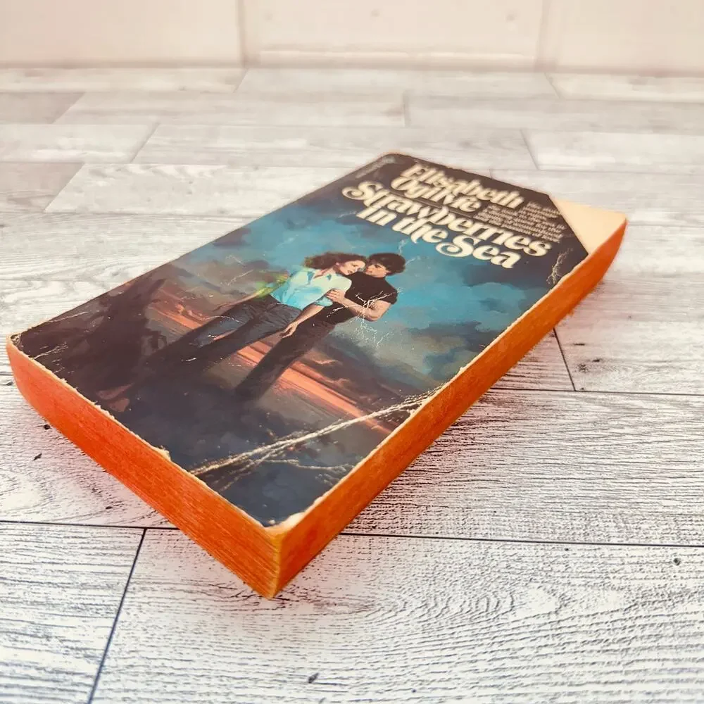 Strawberries In The Sea - Elisabeth Ogilvie 1977 Vtg Avon 1st Print Paperback PB